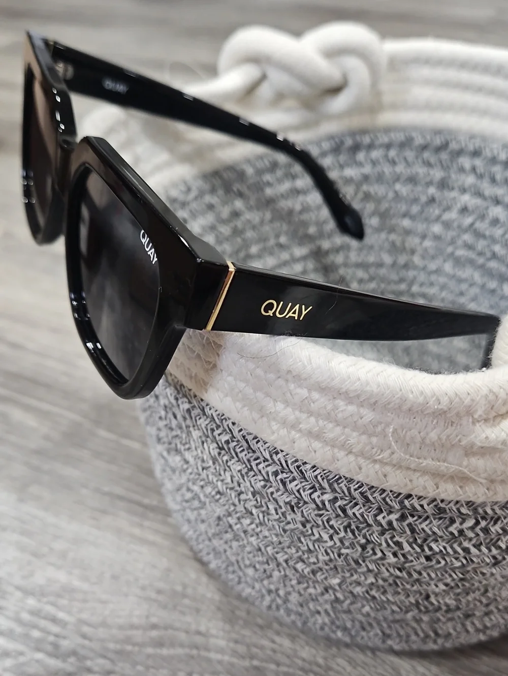 Quay PSA 125 Polorized CAT 3 Sunglasses Black